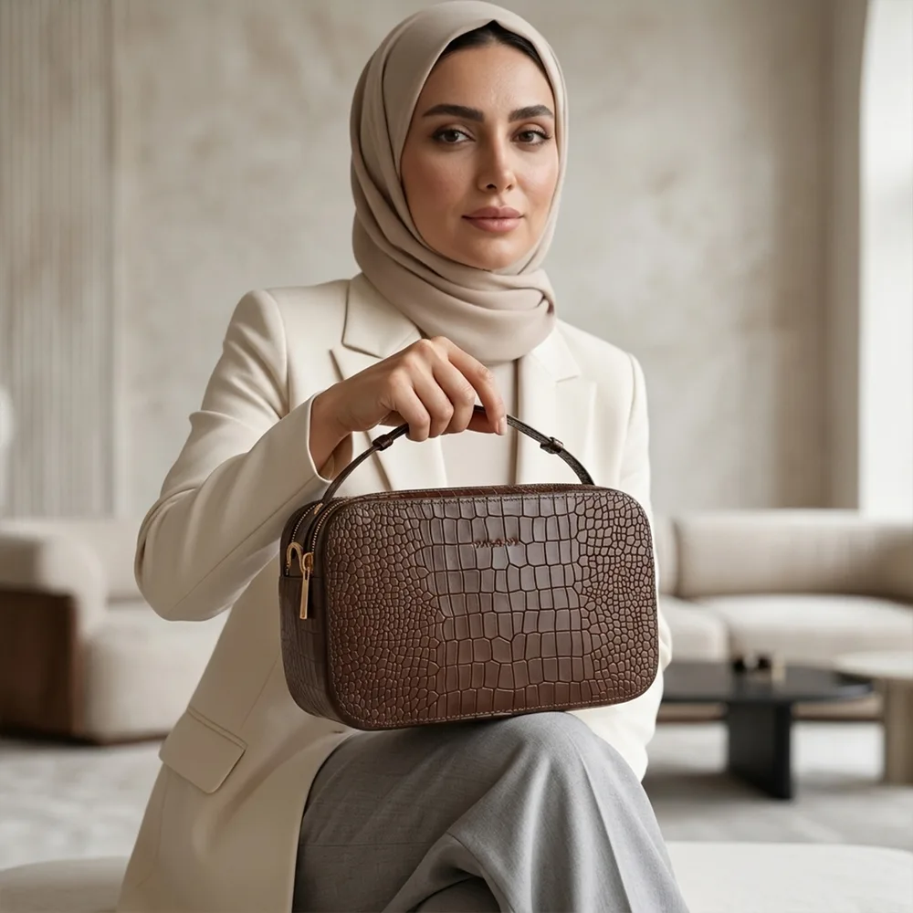 کیف دوشی زنانه مدل اطلس کد 099-PRM چرم یلسان — تصویر ۱۱