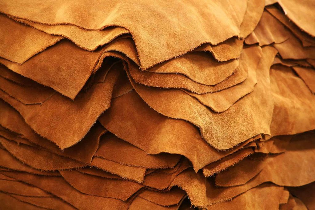 چرم کراست دقیقا چیست و چگونه تولید می شود؟