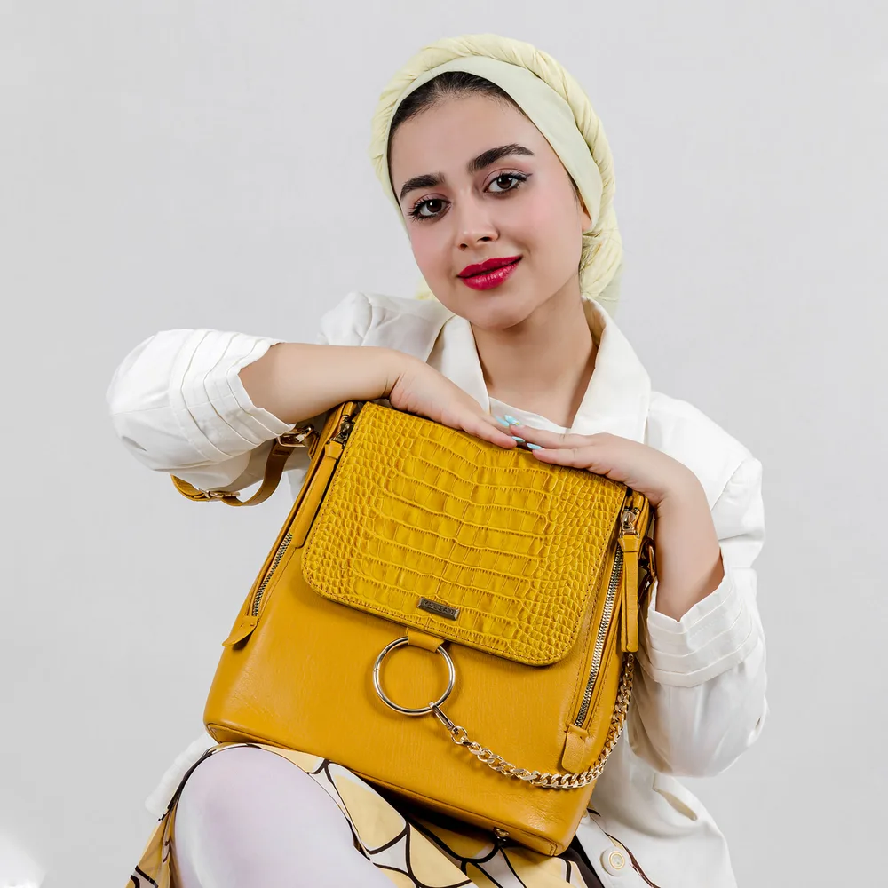 کوله پشتی زنانه مدل آدرینا کد 055-GC چرم یلسان — تصویر ۵