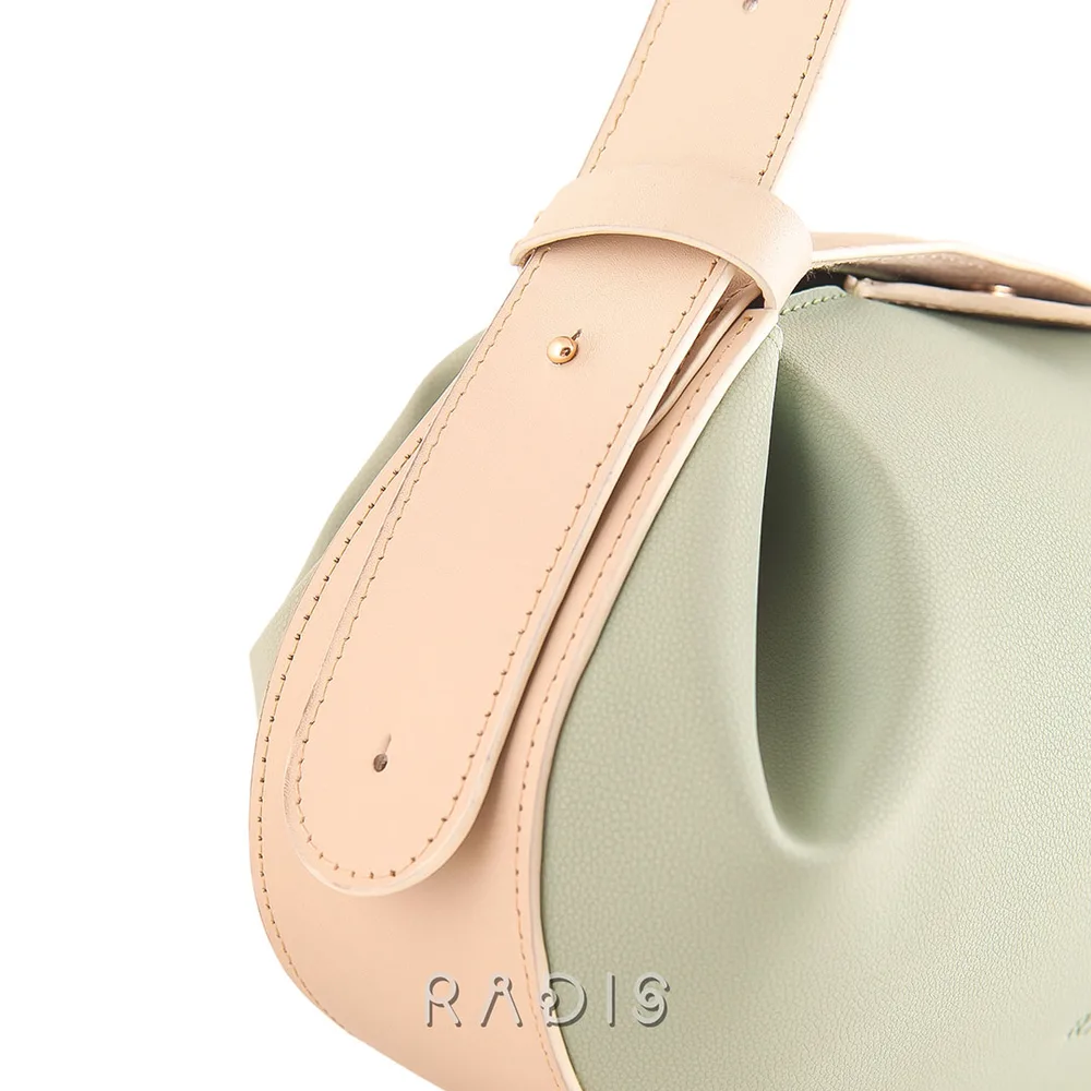 کیف دوشی و دستی زنانه مدل Airal کد 137-M.BS چرم رادیس — تصویر ۶